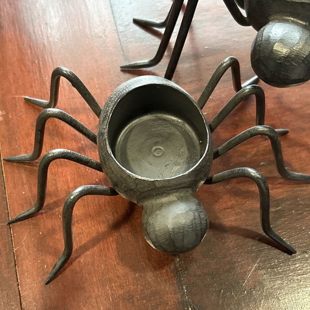 Cast Metal Tea Light Spiders - Picture 2 of 7